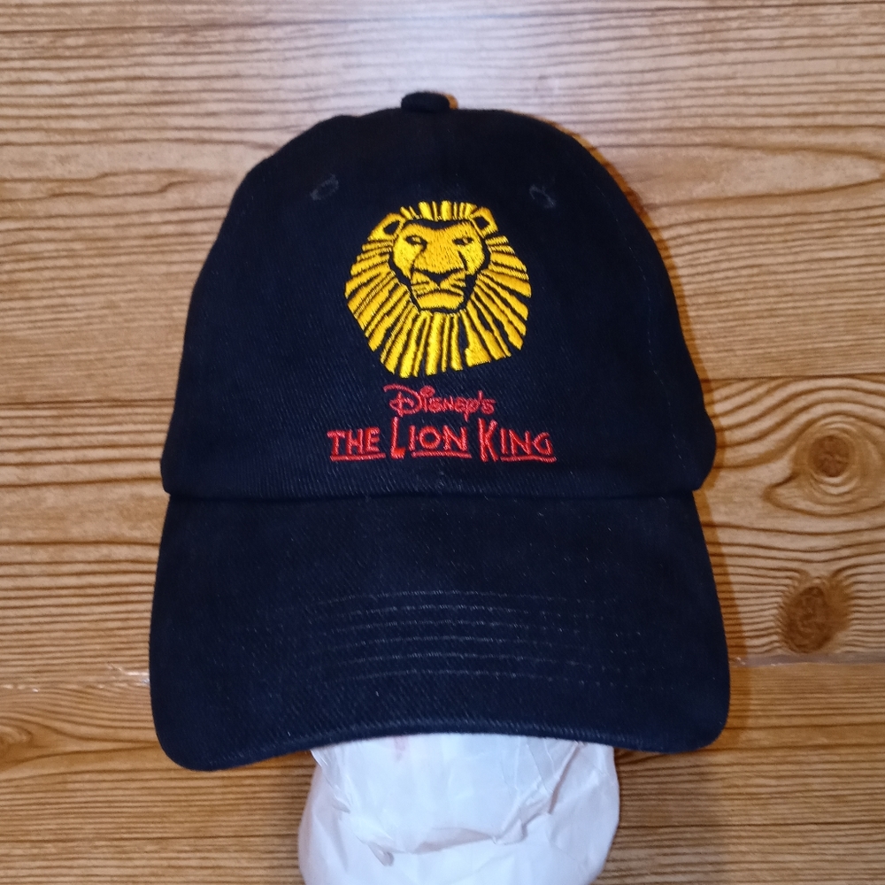 🆕brand new w/out tags Disney the lion king hat